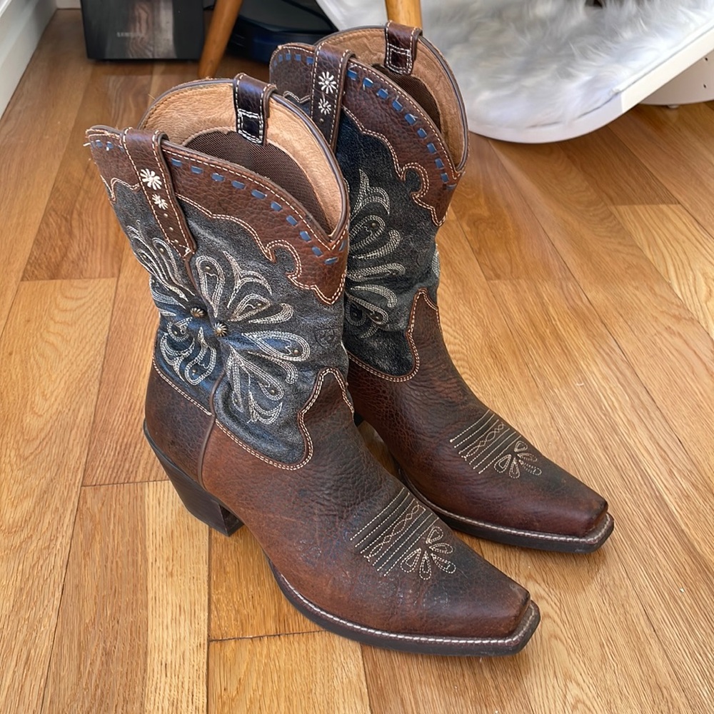 Ariat Cowgirl Boots